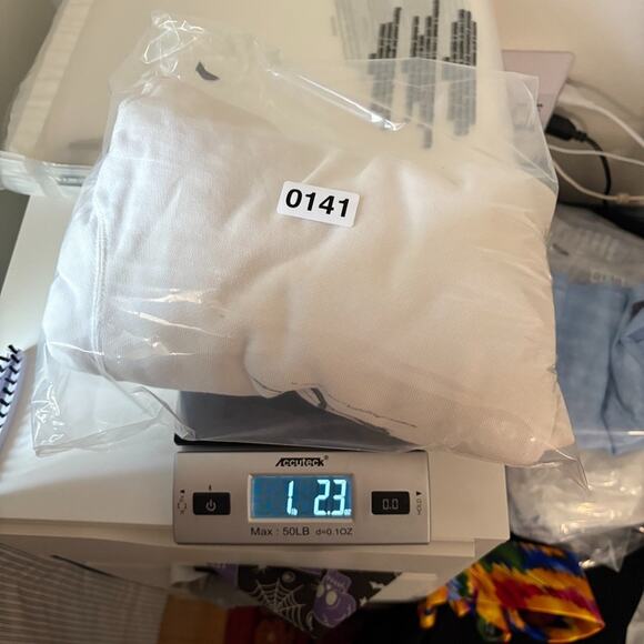 KAWS x Uniqlo Unisex Size Large Off White Long Sleeve Sweatshirt Cotton Oversize - Picture 10 of 10